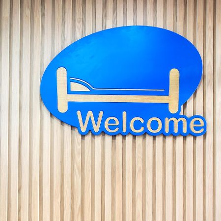 Hostal Welcome Madryt Zewnętrze zdjęcie