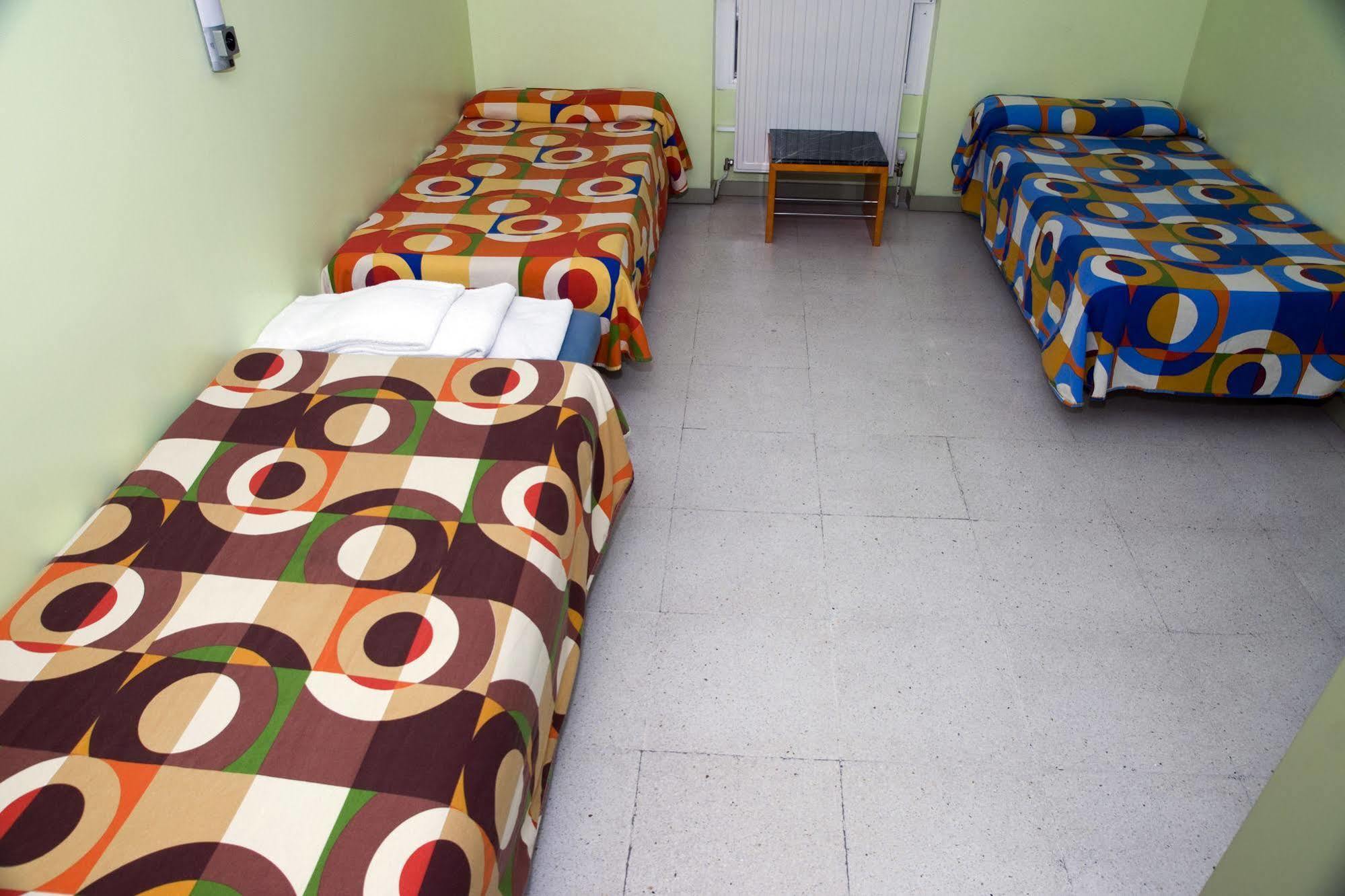 Hostal Welcome Madryt Zewnętrze zdjęcie