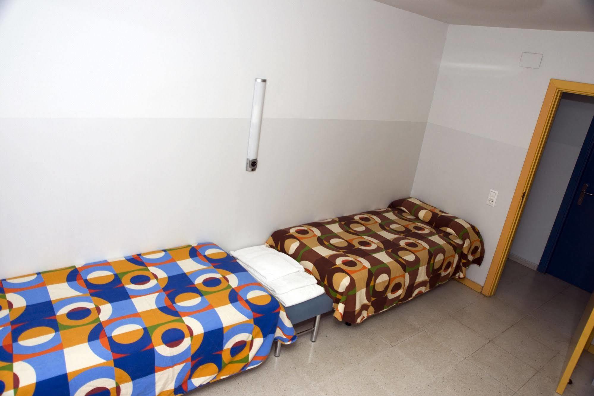 Hostal Welcome Madryt Zewnętrze zdjęcie