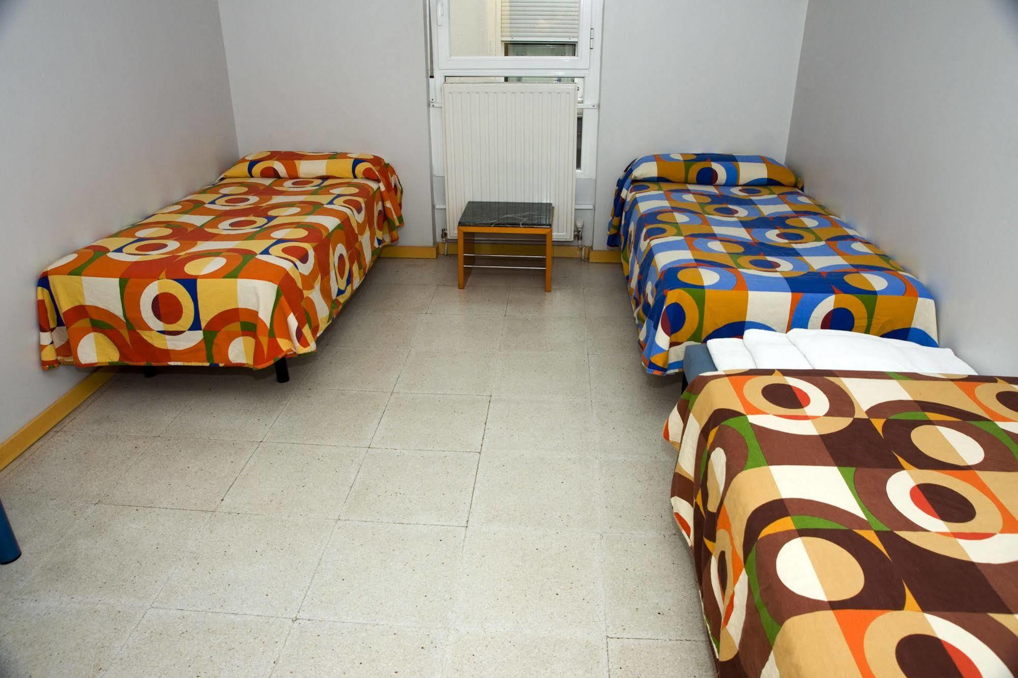 Hostal Welcome Madryt Zewnętrze zdjęcie